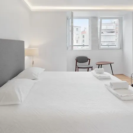 With Private Bathroom -alcantara * Lisbon